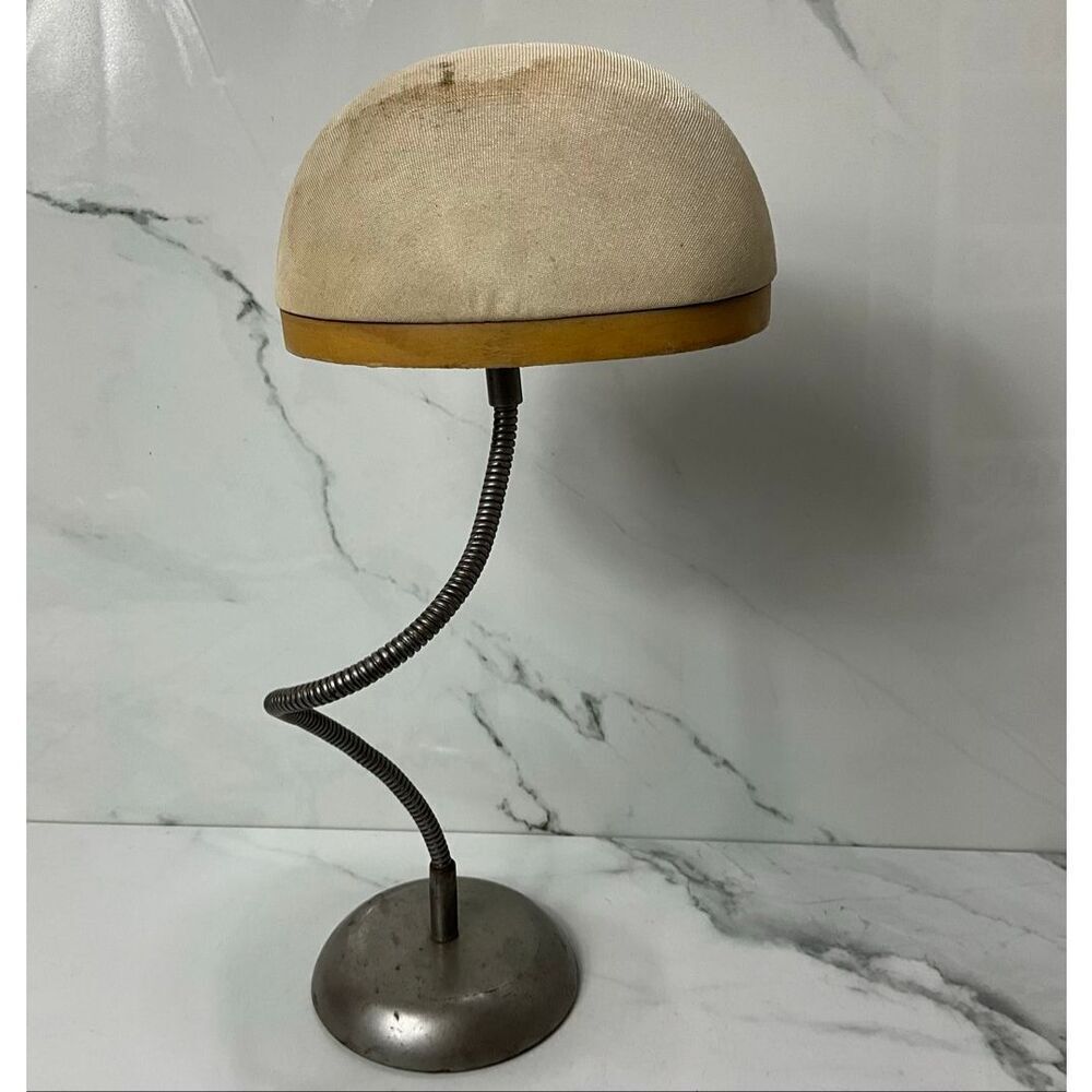 VINTAGE RARE Wig Stand - Picture 4 of 5